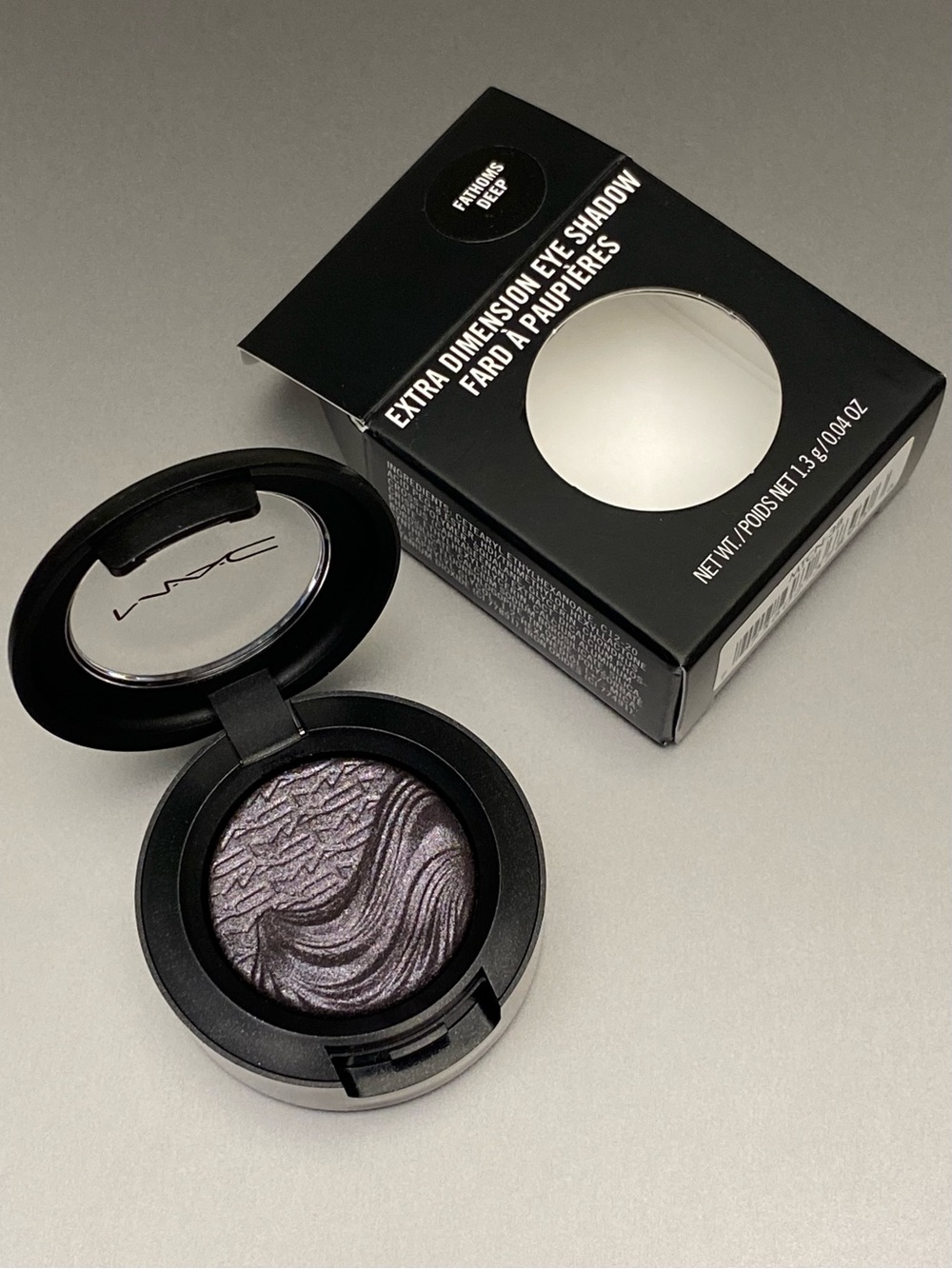 MAC “Fathoms Deep” Extra Dimension
Eyeshadow